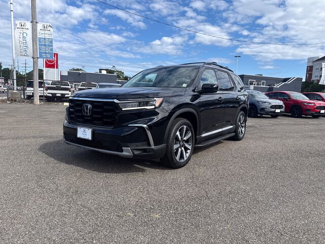 2025 Honda Pilot AWD TRG