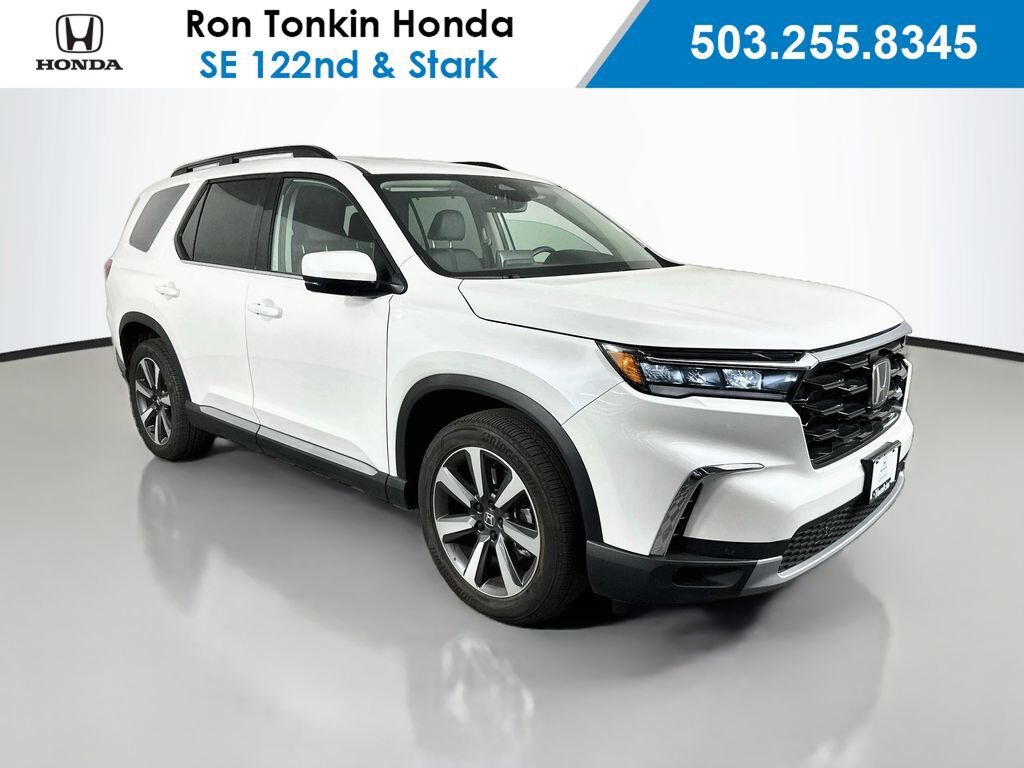 2025 Honda Pilot AWD TRG — photo 1 of 7