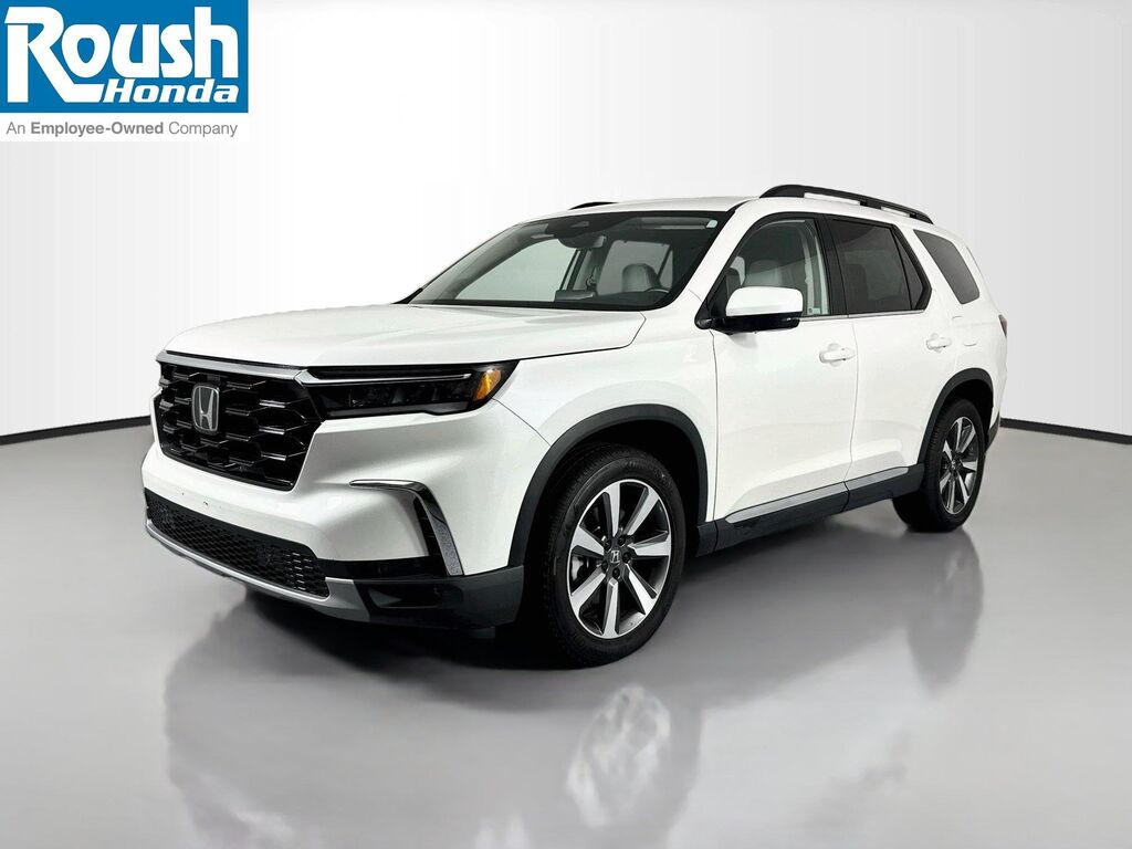 2024 Honda Pilot Touring — photo 1 of 1