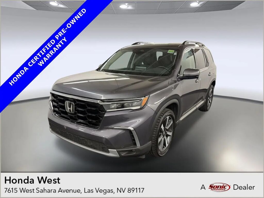 2024 Honda Pilot Touring — photo 1 of 13