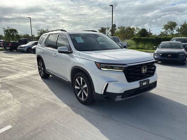 2025 Honda Pilot AWD TRG