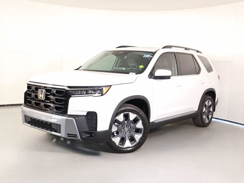 2026 Honda Pilot AWD Touring — photo 1 of 7