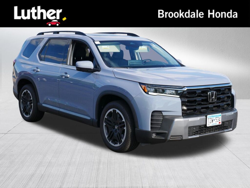 2026 Honda Pilot AWD Touring Blackout — photo 1 of 7