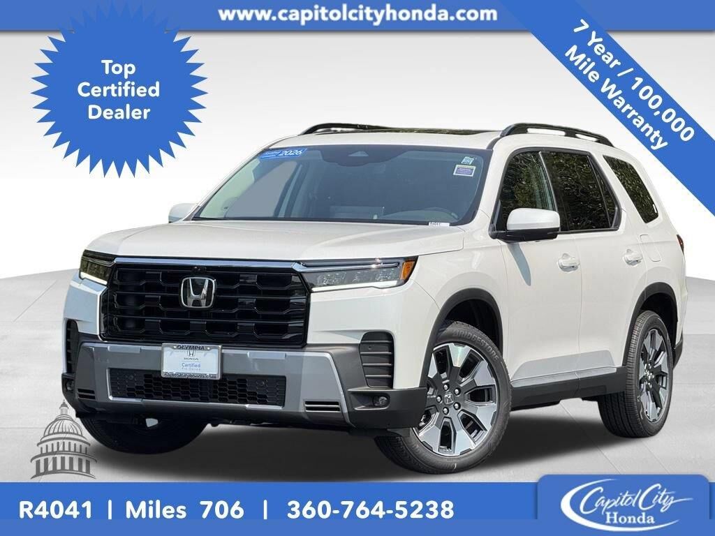 2026 Honda Pilot Touring — photo 1 of 16