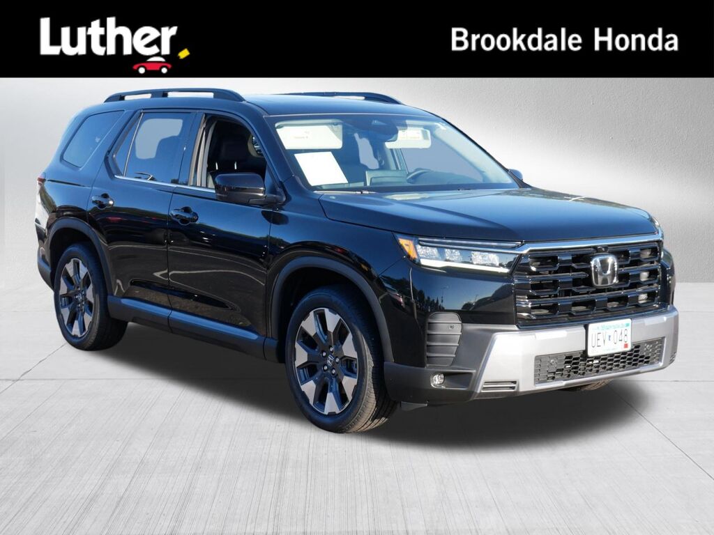 2026 Honda Pilot AWD Touring — photo 1 of 7