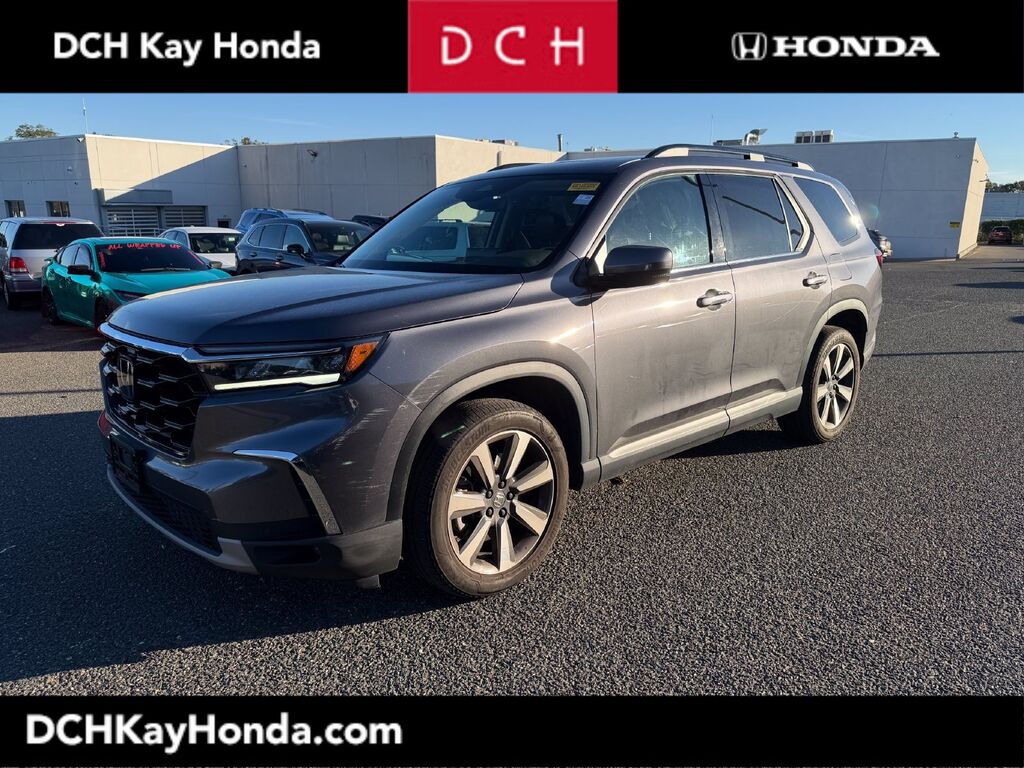 2024 Honda Pilot AWD TRG — photo 1 of 7