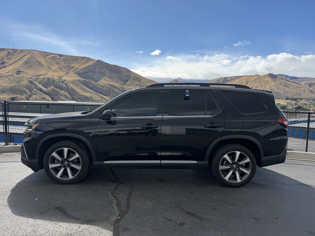2024 Honda Pilot AWD TRG