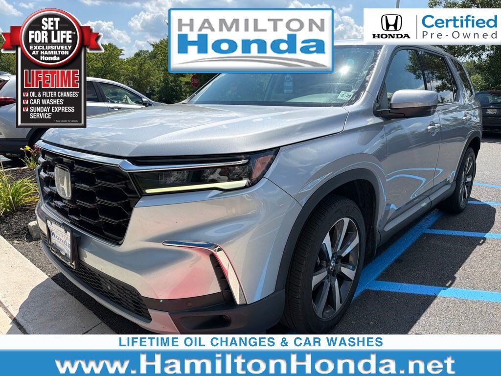 2024 Honda Pilot AWD TRG — photo 1 of 7