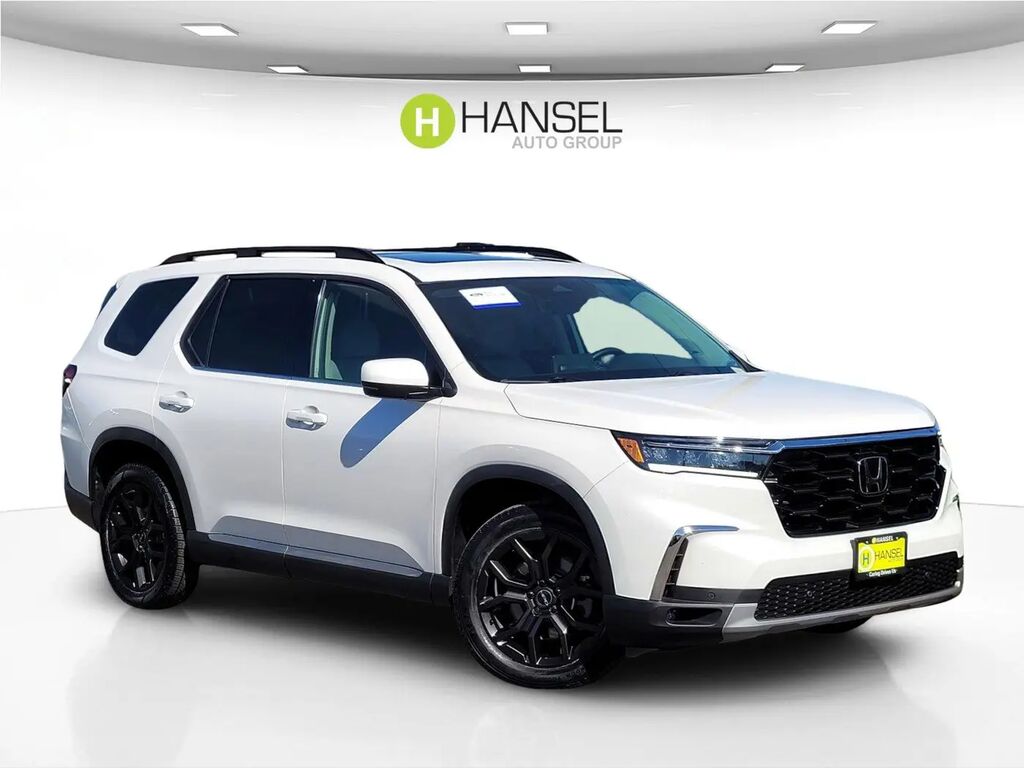 2025 Honda Pilot Touring+ — photo 1 of 13
