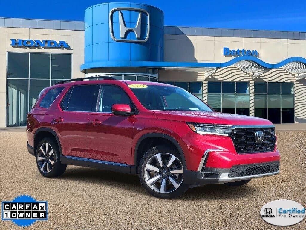 2024 Honda Pilot Touring — photo 1 of 1
