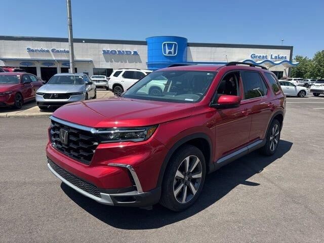 2025 Honda Pilot Touring+ — photo 1 of 7