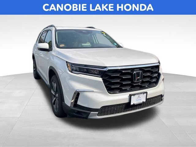 2025 Honda Pilot AWD TRG — photo 1 of 7
