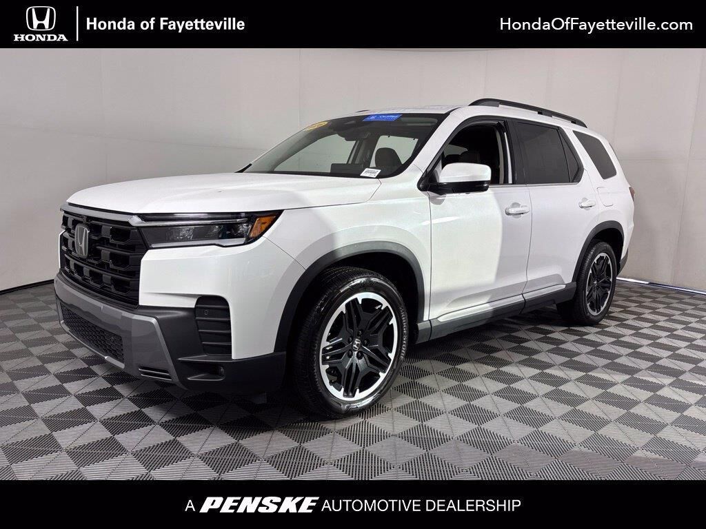 2026 Honda Pilot Touring Blackout — photo 1 of 7