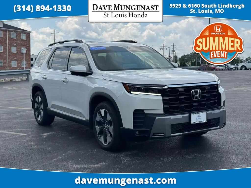 2026 Honda Pilot Touring — photo 1 of 13