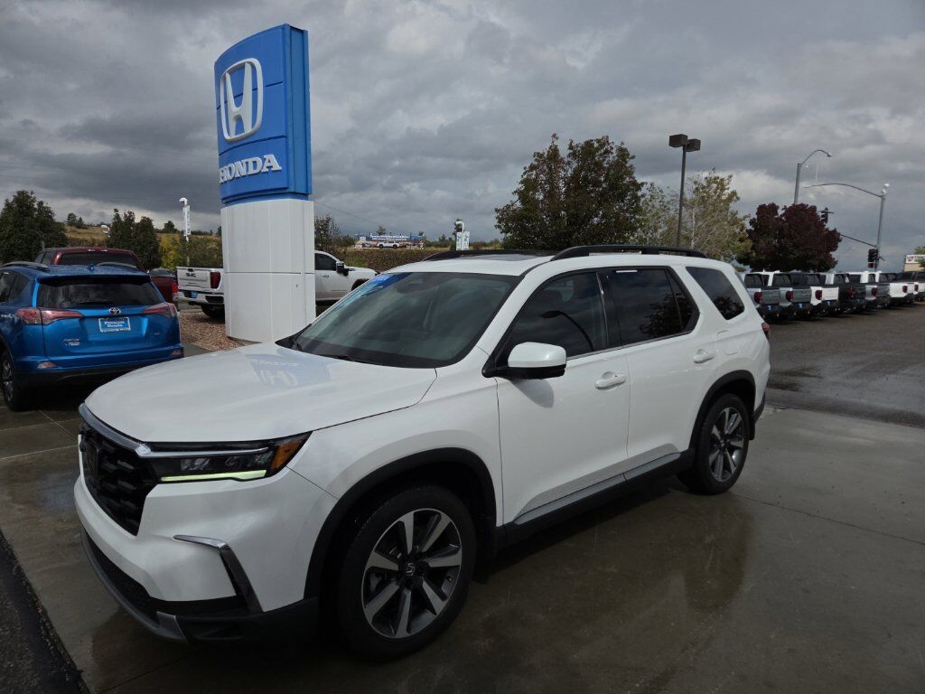 2024 Honda Pilot AWD ELITE — photo 1 of 7