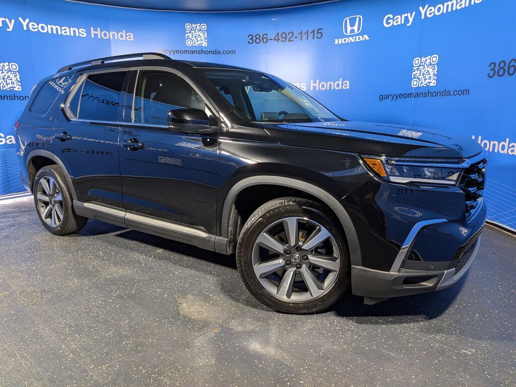 2025 Honda Pilot Elite — photo 1 of 1