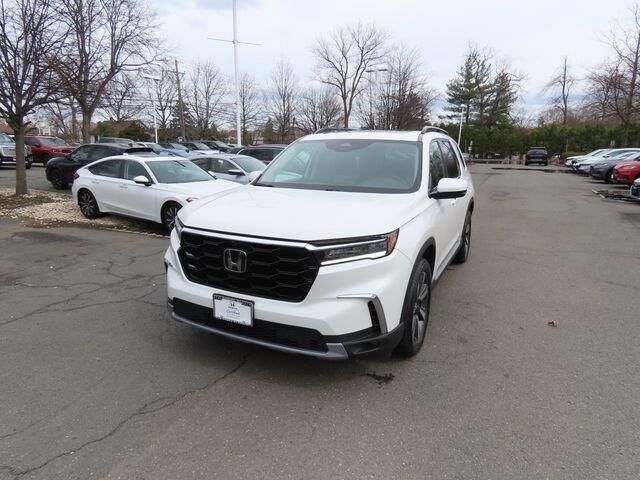 2023 Honda Pilot Elite — photo 1 of 7