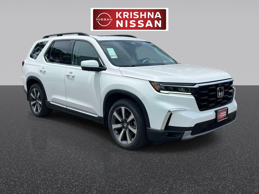 2023 Honda Pilot Elite — photo 1 of 12