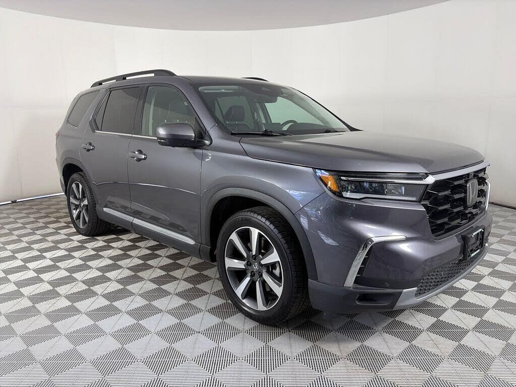 2023 Honda Pilot Elite — photo 1 of 1