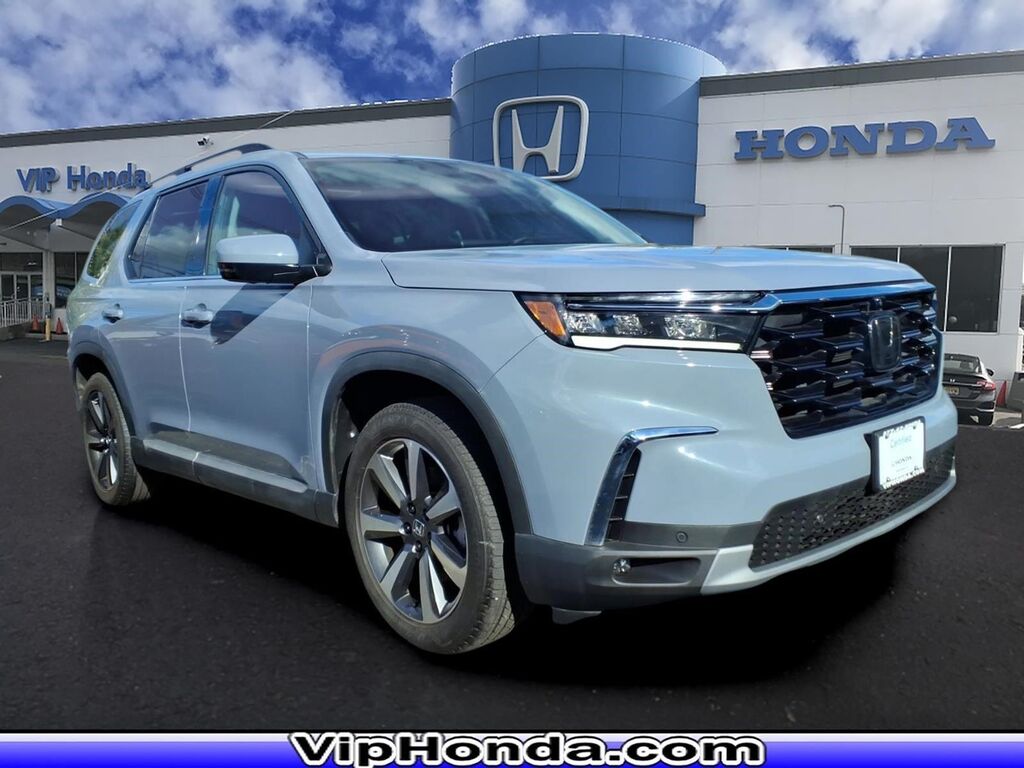 2025 Honda Pilot Elite — photo 1 of 13