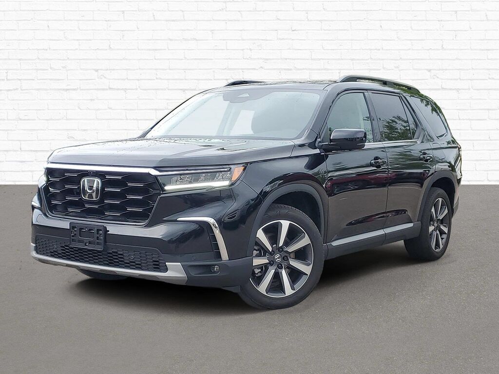 2025 Honda Pilot Elite — photo 1 of 13