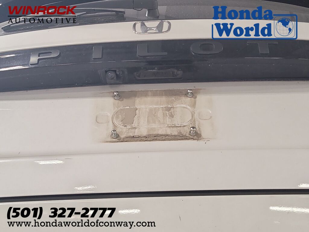 2023 Honda Pilot AWD ELITE — photo 1 of 4