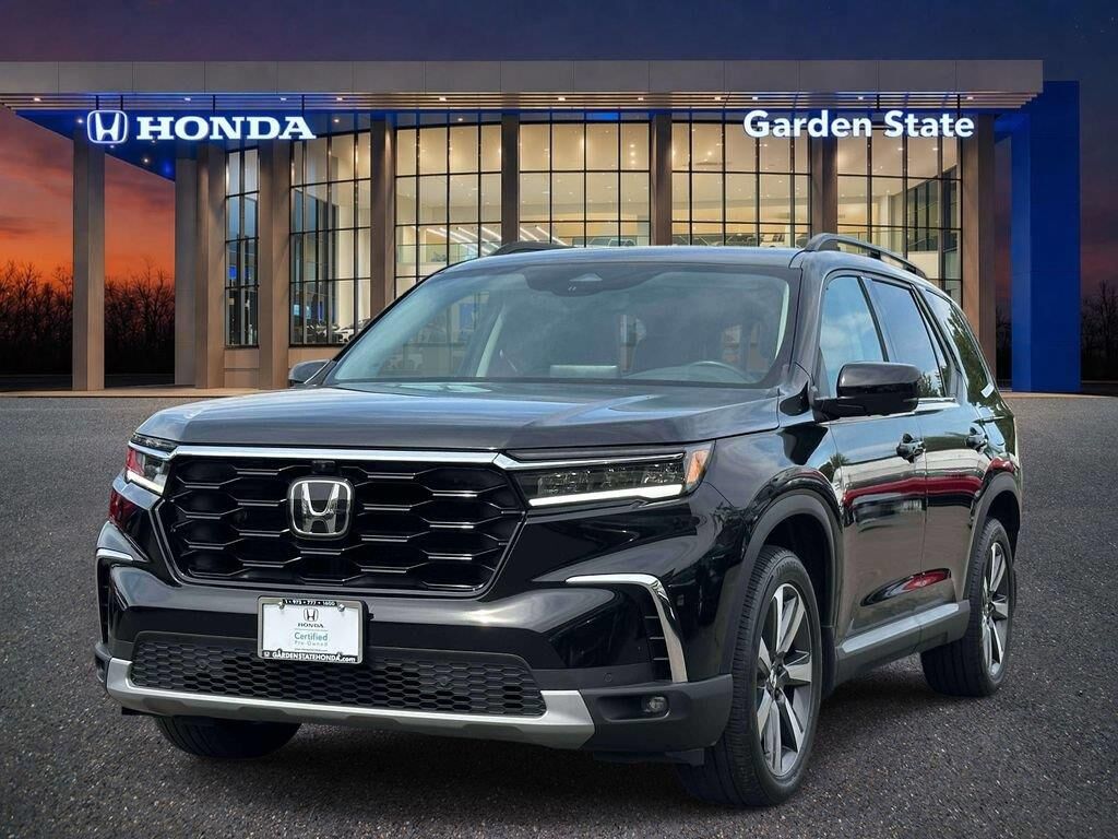 2025 Honda Pilot Elite — photo 1 of 13