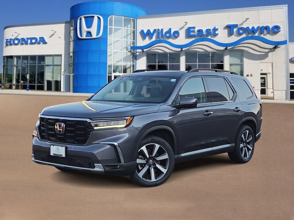 2025 Honda Pilot AWD Elite — photo 1 of 7