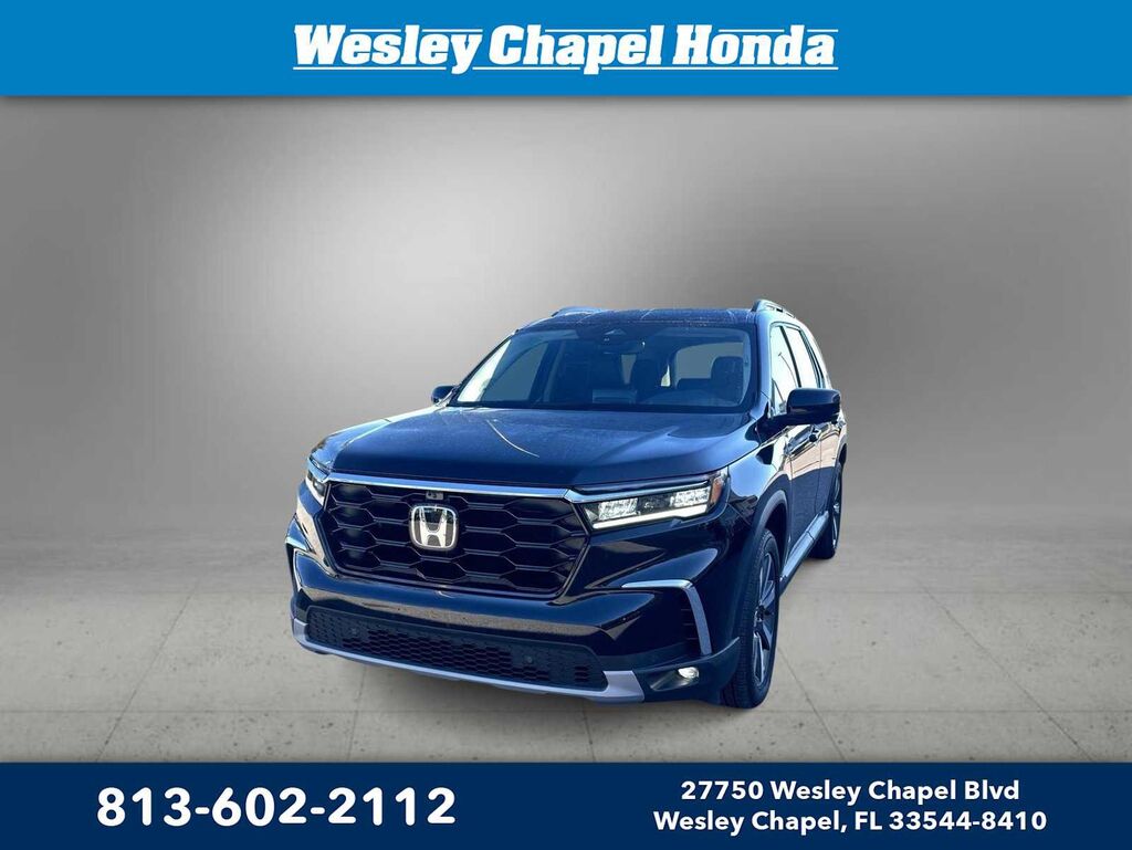 2025 Honda Pilot AWD Elite — photo 1 of 7