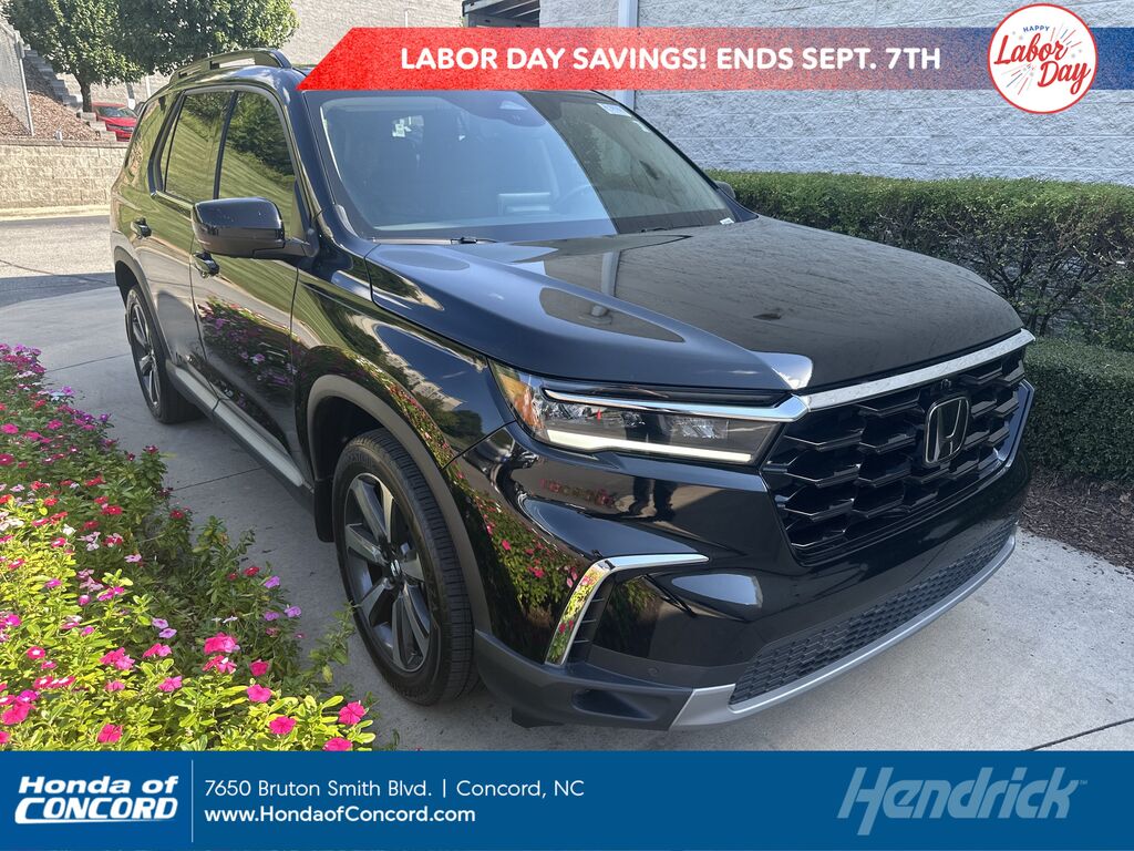 2025 Honda Pilot AWD Elite — photo 1 of 7