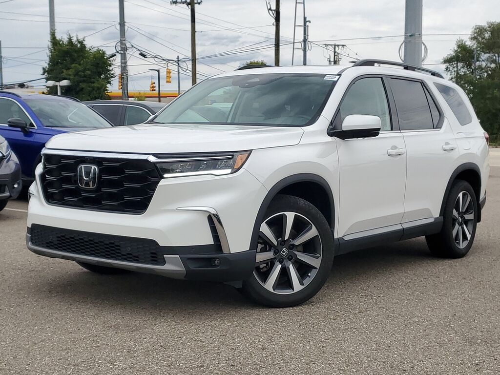 2024 Honda Pilot AWD ELITE — photo 1 of 7
