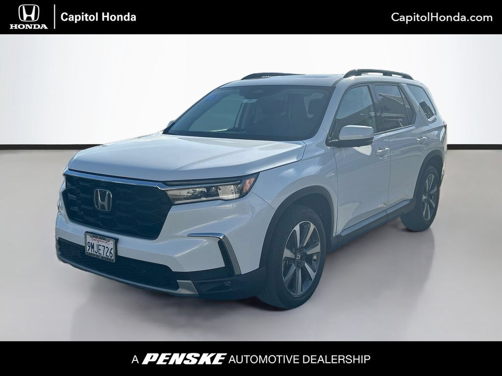2024 Honda Pilot AWD ELITE — photo 1 of 7