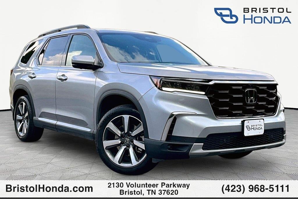 2025 Honda Pilot Elite — photo 1 of 13