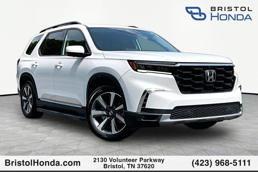 2024 Honda Pilot AWD ELITE — photo 1 of 7