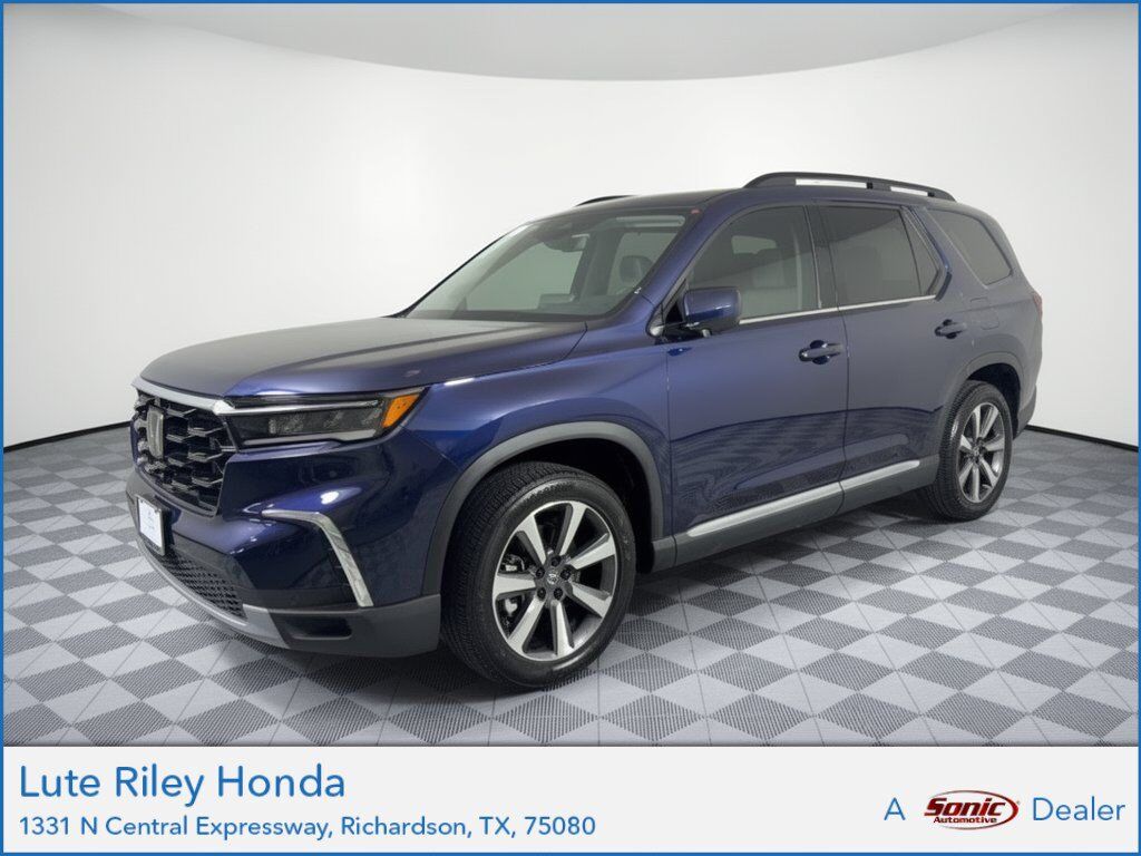 2025 Honda Pilot AWD Elite — photo 1 of 7