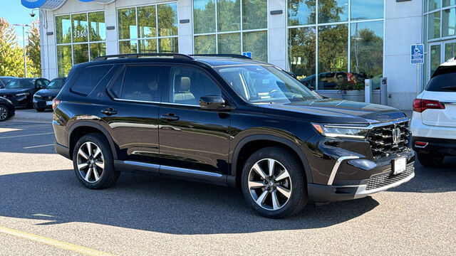 2025 Honda Pilot AWD Elite