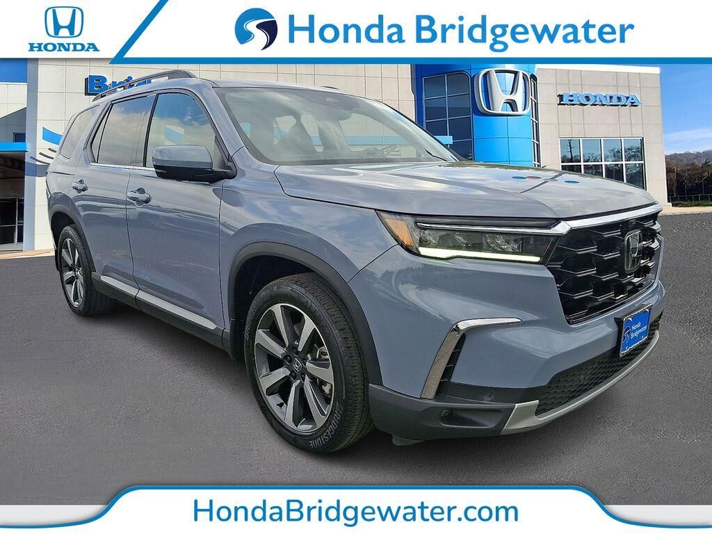 2025 Honda Pilot Elite — photo 1 of 13