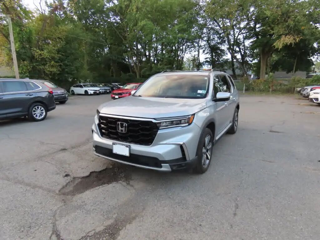 2024 Honda Pilot Elite — photo 1 of 13