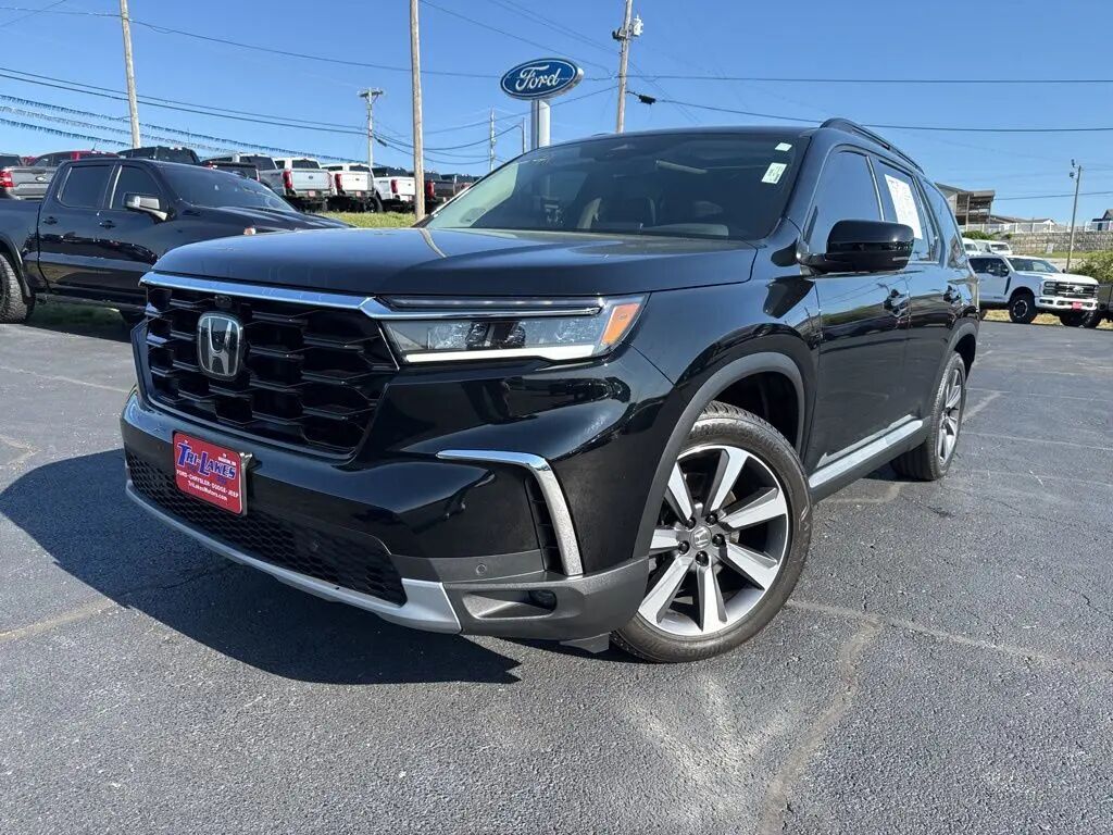 2025 Honda Pilot Elite — photo 1 of 13