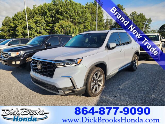 2025 Honda Pilot AWD Elite