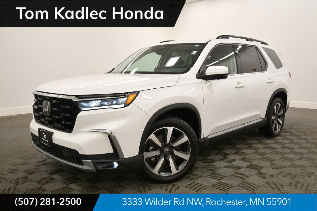 2025 Honda Pilot AWD Elite — photo 1 of 7