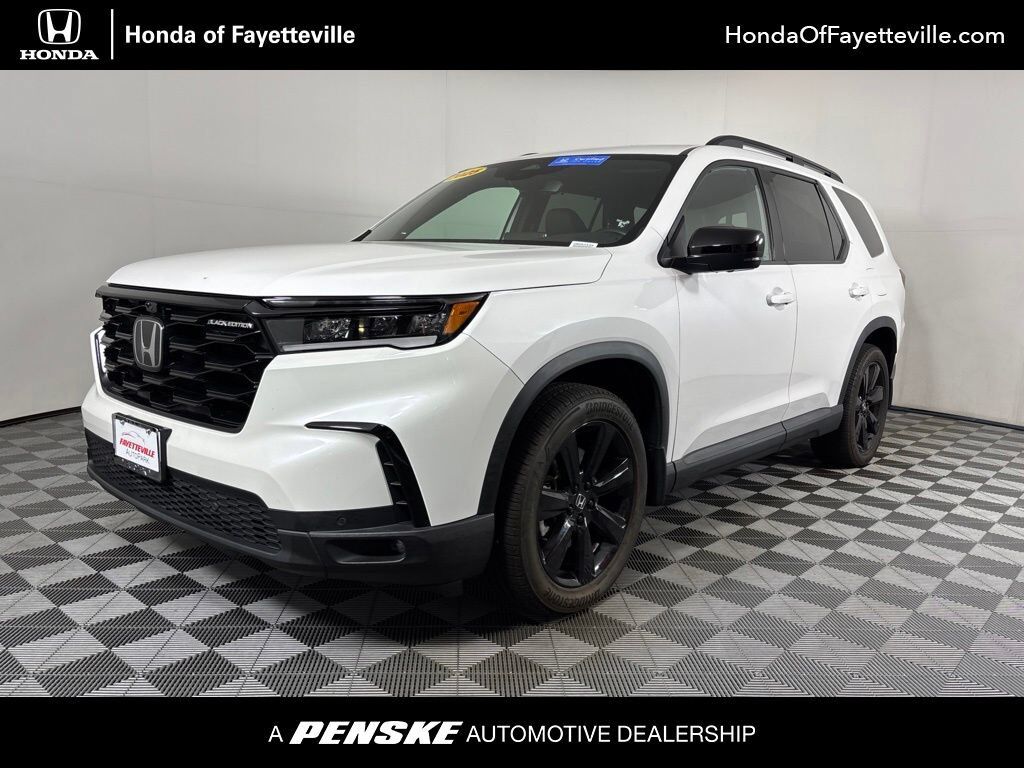 2025 Honda Pilot AWD Black Edition — photo 1 of 7