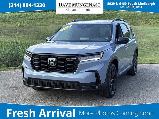 2025 Honda Pilot AWD Black Edition