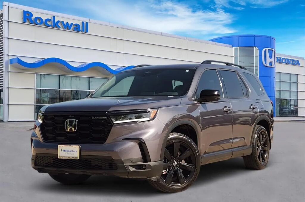 2025 Honda Pilot Black Edition — photo 1 of 13