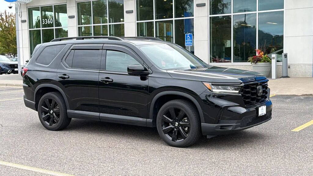 2025 Honda Pilot Black Edition — photo 1 of 13