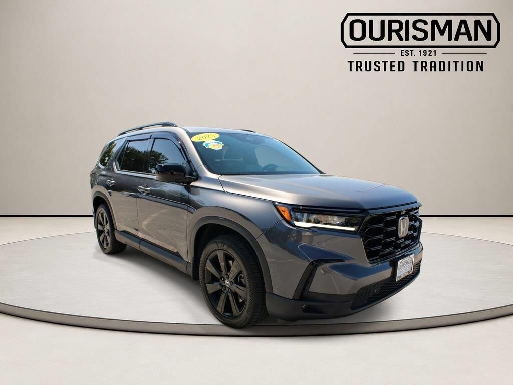 2025 Honda Pilot Black Edition — photo 1 of 12