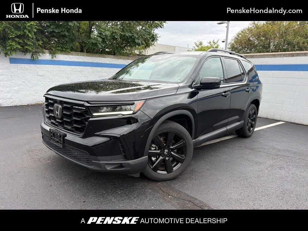 2025 Honda Pilot Black Edition — photo 1 of 13