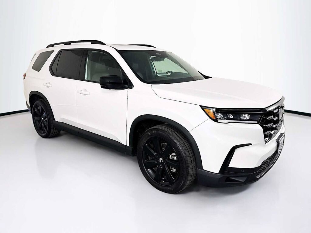 2025 Honda Pilot AWD Black Edition — photo 1 of 7