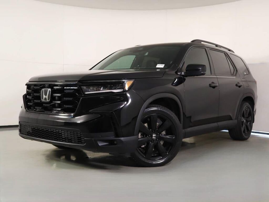 2025 Honda Pilot Black Edition — photo 1 of 13