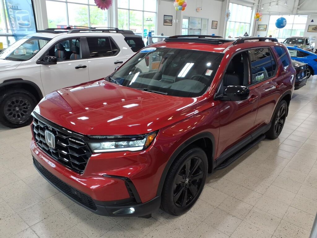 2025 Honda Pilot Black Edition — photo 1 of 13